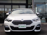 BMW在庫保有台数常時100台以上!ご来店の際はBMW本店(厚木市下荻野140-1)にご来店ください!弊社自慢の全天候型ショールーム!BMW在庫保有台数常時100台以上ございます!