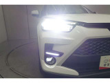 話題のLEDヘッドランプが採用されております! 省電力で長寿命、しかもとても明るく熱くなりにくい性質を持ったライトになります。虫も寄ってきにくい性質も持っております。