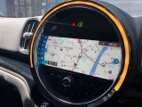 1年間走行距離無制限保証。エンジンやミッション、ブレーキなどの主要部品はご購入後1年間、走行距離に関係なく保証します。保証期間中、トラブルが発生した際の緊急連絡を24時間フリーダイヤルでお受けします。