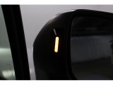 スバルリアビークルディテクション(SRVD)が作動すると、ドアミラー内側のLED表示灯や警報音で注意を促してくれます!