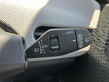 Emergency Service 365日24時間体制で、万一の故障などのトラブルに対応。応急処置のアドバイスのみならず、保証期間中は出張修理やレッカーなどの手配、さらにはお客様の代替交通手段やホテルの確保を行います。
