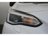 LEDヘッドライトで夜間の運転も安心です