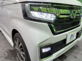 【シーケンシャルターンランプ付きLEDヘッドライト】人気の『流れるウィンカー』付きのLEDヘッドライトを装備♪高級感はもちろん、点灯時は存在感たっぷりで他車からも認識されやすく安心です。
