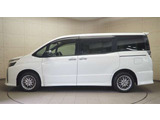 安心の納車前整備を実施します。その際にエンジンオイル、オイルエレメント、ワイパーゴムを交換いたします。