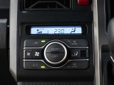 オートエアコンを装備しております!自動で調整してくれますので、車内も快適です☆