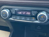 【オートエアコン】 設定温度は一定のまま、1年中、車内は快適空間♪快適温度♪