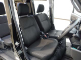 見通しのよいすっきりとした視界で、誰でも運転しやすいです。運転のしやすさは疲れにくさにも繋がりますよ♪