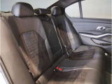 【エアバック】BMWのエアバックやその他の安全装備は、互いに補完しあう事で徹底した安全性を貫きます。万一の事故の際にそれぞれ最適な保護を提供してくれます!