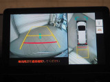 バックモニター+全周囲モニターです!駐車時の死角をカバーしてくれます!