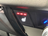 フロント両席にはシートヒーターが付いています!寒い日に便利な装備ですね。