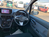 ☆内外装クリーニング☆車の隅々まで徹底的にクリーニングを行っておりますので内外装ともに綺麗な状態でご納車いたします!