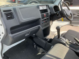 エアコン付きで車内も快適です!