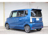 広さと心地よさを感じさせるインテリアデザイン。操作系は運転時の安心感を高める機能的なレイアウトです♪