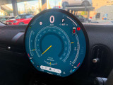 車両の詳細、ご質問につきましては、弊社営業スタッフまでお気軽にご連絡下さいませ。遠方のお客様には実車の詳細画像送信も承ります。お客様からのお問合せをお待ち致しております。