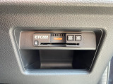 運転席右下にETCがついています。
