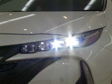 LEDヘッドライトです。デザイン性がよくとても明るいので、夜間の走行や悪天候でも安心です。しかも長寿命!