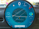 ★MINIには6個のエアバッグを標準装備。運転席/助手席エアバッグ、サイド・エアバッグ、ヘッド・エアバッグ。