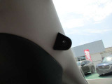 周辺監視センサー付きの盗難防止システムが付いております♪