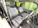 運転席シート廻りは使用感も少なく、良好な状態となっています。前オーナー様が丁寧に使っていたことがよくわかりますね。