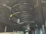 お車を安心してお乗りいただく為には、足回りの定期点検が欠かせません。サービスサポート(有償保証)では無料点検もご提供しており、安心のカーライフをお過ごしいただけるサポート体制が整っています。