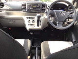広々とした運転席です