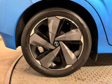タイヤサイズは205/50R17です♪