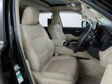 長時間の運転でも疲れにくいシートです。