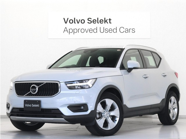 XC40 B4 モメンタム 