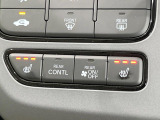 【シートヒーター】寒い日に重宝するシートヒーター!エアコンより早く温まってくれるので寒がりの人も安心ですね♪エアコンの温風は乾燥するから苦手、という方にもをおすすめです。