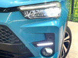 【シーケンシャルターンランプ付きLEDヘッドライト】人気の『流れるウィンカー』付きのLEDヘッドライトを装備♪高級感はもちろん、点灯時は存在感たっぷりで他車からも認識されやすく安心です。