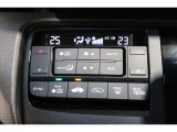 運転席と助手席の温度設定の変更が可能な左右独立タイプのデュアルエアコンです♪♪♪暑がりな人・寒がりな人も誰もが車内を快適にお過ごしいただけます♪♪♪