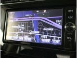 純正ナビを装備。タッチパネル式で使いやすく、お出かけもラクラクです。