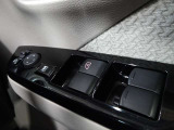 全席パワーウィンドウスイッチ★運転席はワンタッチで開閉可能です♪