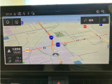 精細なサラウンドビューカメラで車両の周囲を確認できます