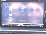 フルセグTV搭載。CD/DVD再生、Bluetoothオーディオに対応しています。