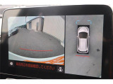 全周囲モニター付で、車庫入れも駐車もラクラクです。