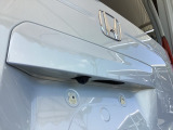 リアカメラがついていますが、当社のホンダ純正のナビを装着すると、使えるようになります。ご相談ください。