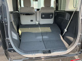 後部座席をシートアレンジすれば、大きい荷物も楽々積めますよ!