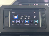 ディスプレイオーディオを装着しています。CD・DVD再生/USB接続など使用できます。