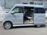 半年ごとの定期点検、車検整備をパックにした整備点検チケットも販売してます。エンジンオイル交換も含まれてます。
