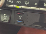 【シートヒーター&ベンチレーション】夏場は涼しい風でお尻や背中の熱やムレを防ぎ、冬はエアコンよりも早く温まってポカポカに!季節を問わず快適に過ごせます。
