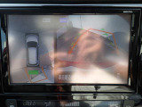まるでお車を真上から見下ろしたかのような映像をナビに映し出してくれますので狭い駐車場でも周囲を確認する事が出来ますので非常に安心です♪