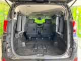 普段のお買い物や通勤、送迎等に十分な荷室スペースを確保しております。セカンドシートを倒すと、大きな荷物の積載も可能です♪