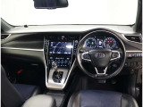オシャレなインテリアで運転する気分も盛り上がりますよね^^