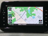MJ323D-L9インチ純正SDナビ・フラットで一体感のある9インチ大型モニターです。CD・DVD・TV・Bluetoothなど充実した装備!