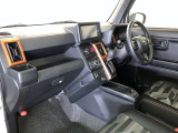 見通しのよいすっきりとした視界で、誰でも運転しやすいです。運転のしやすさは疲れにくさにも繋がりますよ♪
