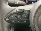 ステアリングスイッチ装備!運転しながら手元でオーディオの操作などができます。