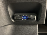 いまや快適なカーライフに欠かせないETCが付いています。