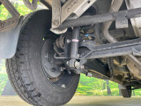 お車を安心してお乗りいただく為には、足回りの定期点検が欠かせません。サービスサポート(有償保証)では無料点検もご提供しており、安心のカーライフをお過ごしいただけるサポート体制が整っています。