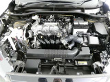 【エンジンルーム】・・・内外装だけでなくこちらもクリーニング済み。 納車までにもう1度しっかり点検いたしますので、安心してお乗りいただけると思います。